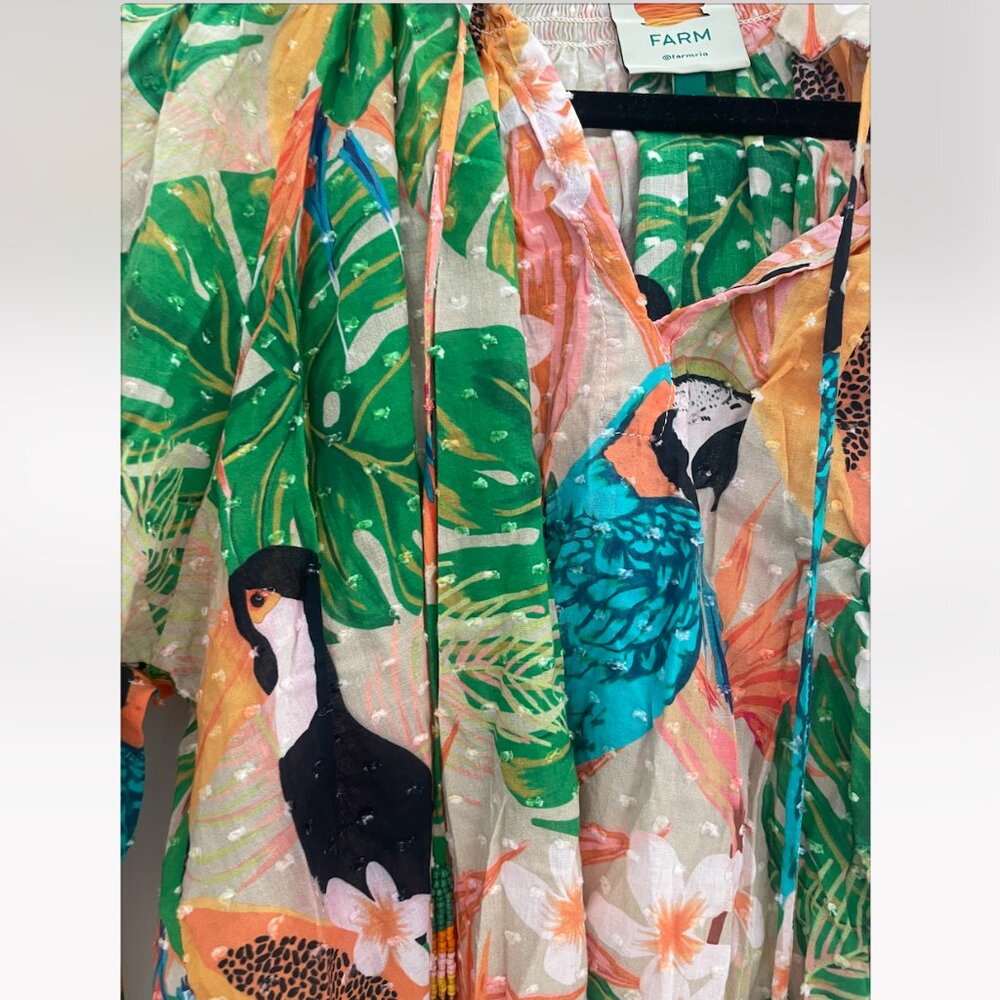 Farm Rio Blouse - Picture 2 of 3